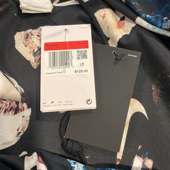 Nike Dri-Fit Pullover Hoodie - Picture 5 of 5